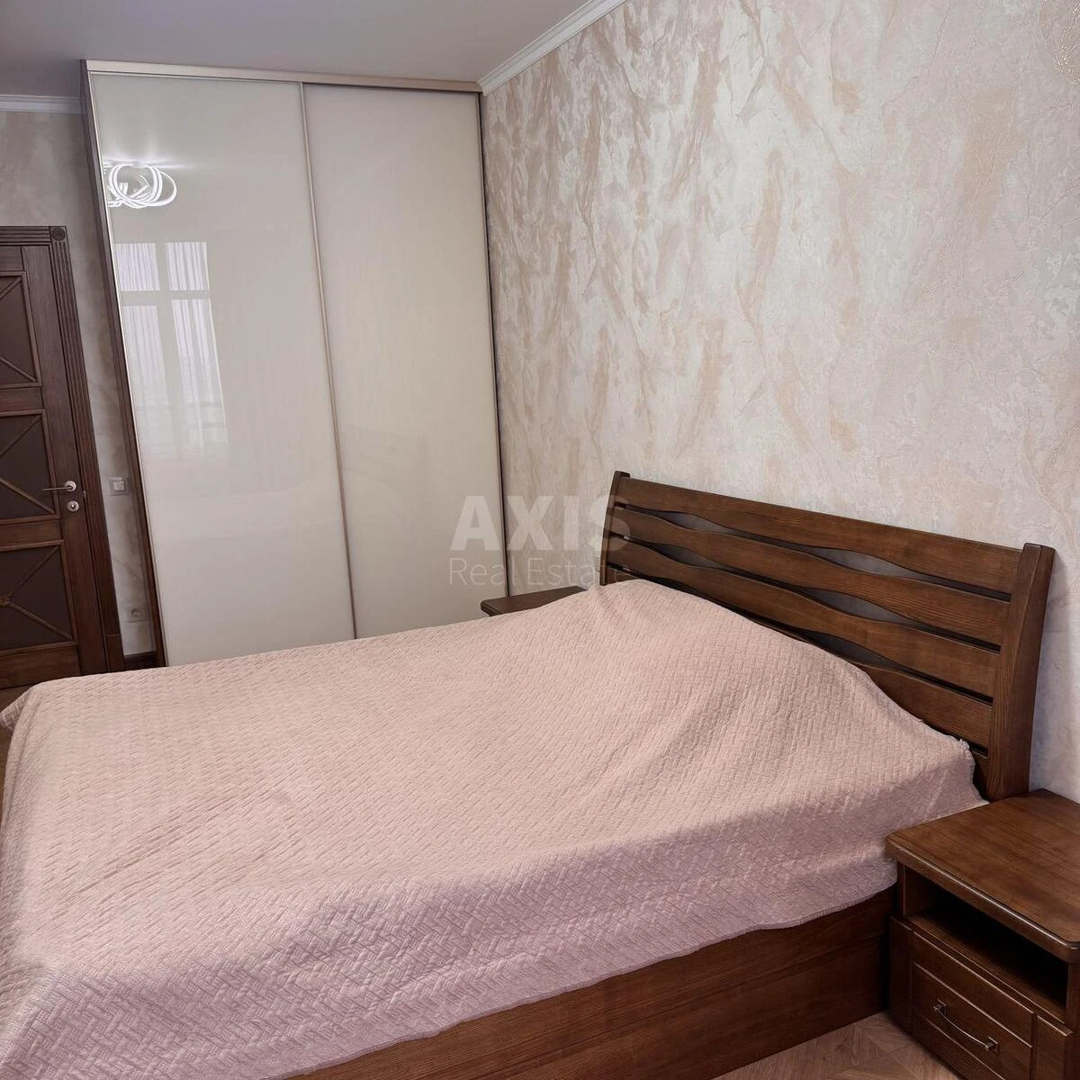 1k apartment vul. Sverstjuka Jevgena 4642954