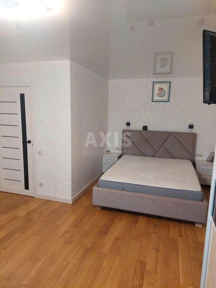 1к квартира пр-т Глушкова Академика 32643135