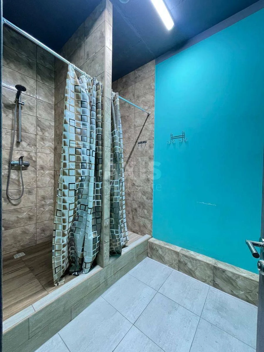 Office vul. Kondratjuka Jurija 7, 140m2510579