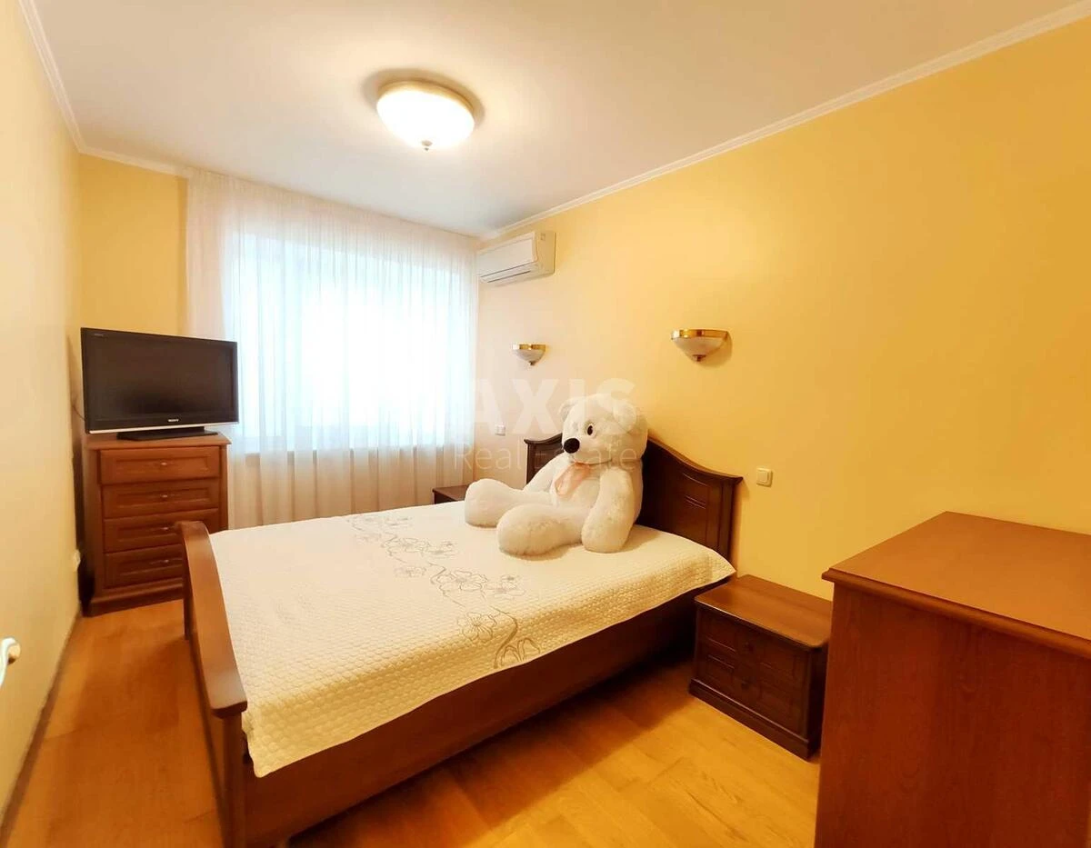 2k apartment vul. Rybal's'ka 8704426