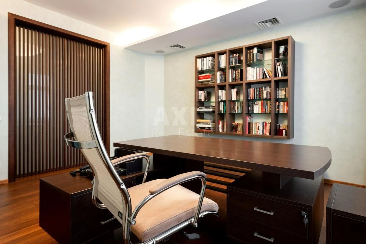 4k apartment vul. Panasa Myrnogo 176580520