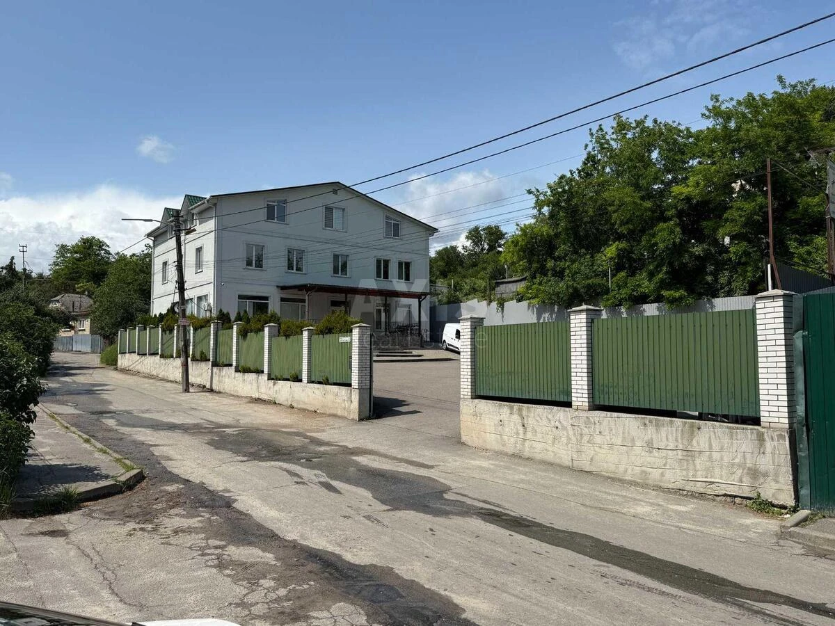 Office vul. Laureats'ka 8, 600m2600560