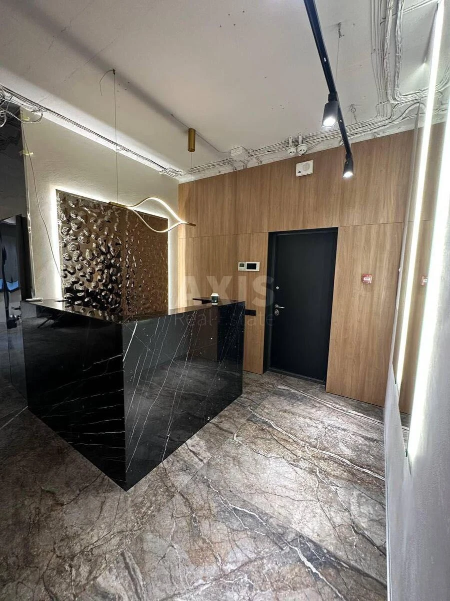 Офис ул. Бусловская 12, 152м27051714