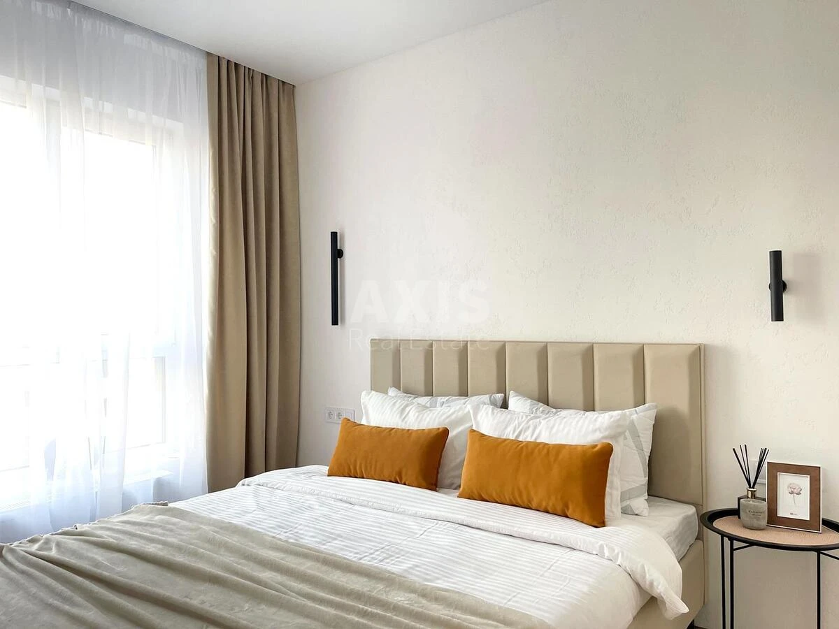 1k apartment vul. Metrologichna 107А705351