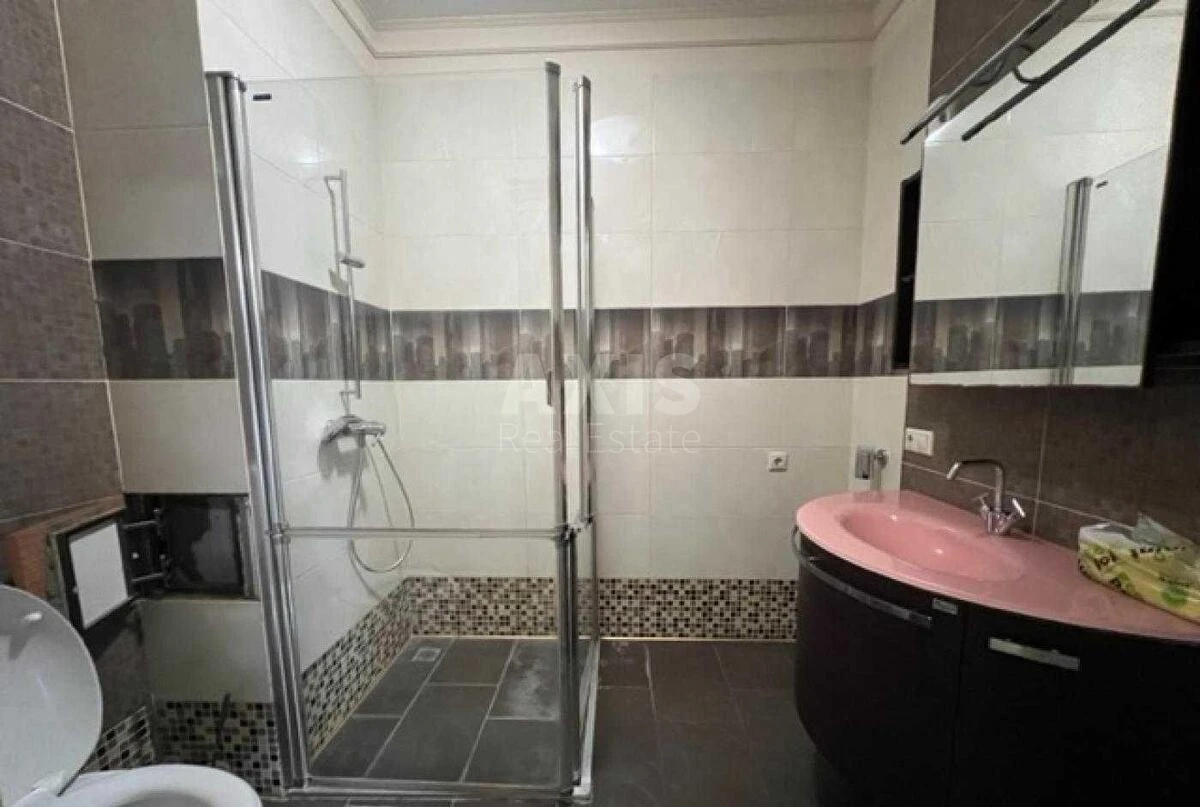 Office vul. Velyka Vasyl'kivs'ka 72, 243m2663658