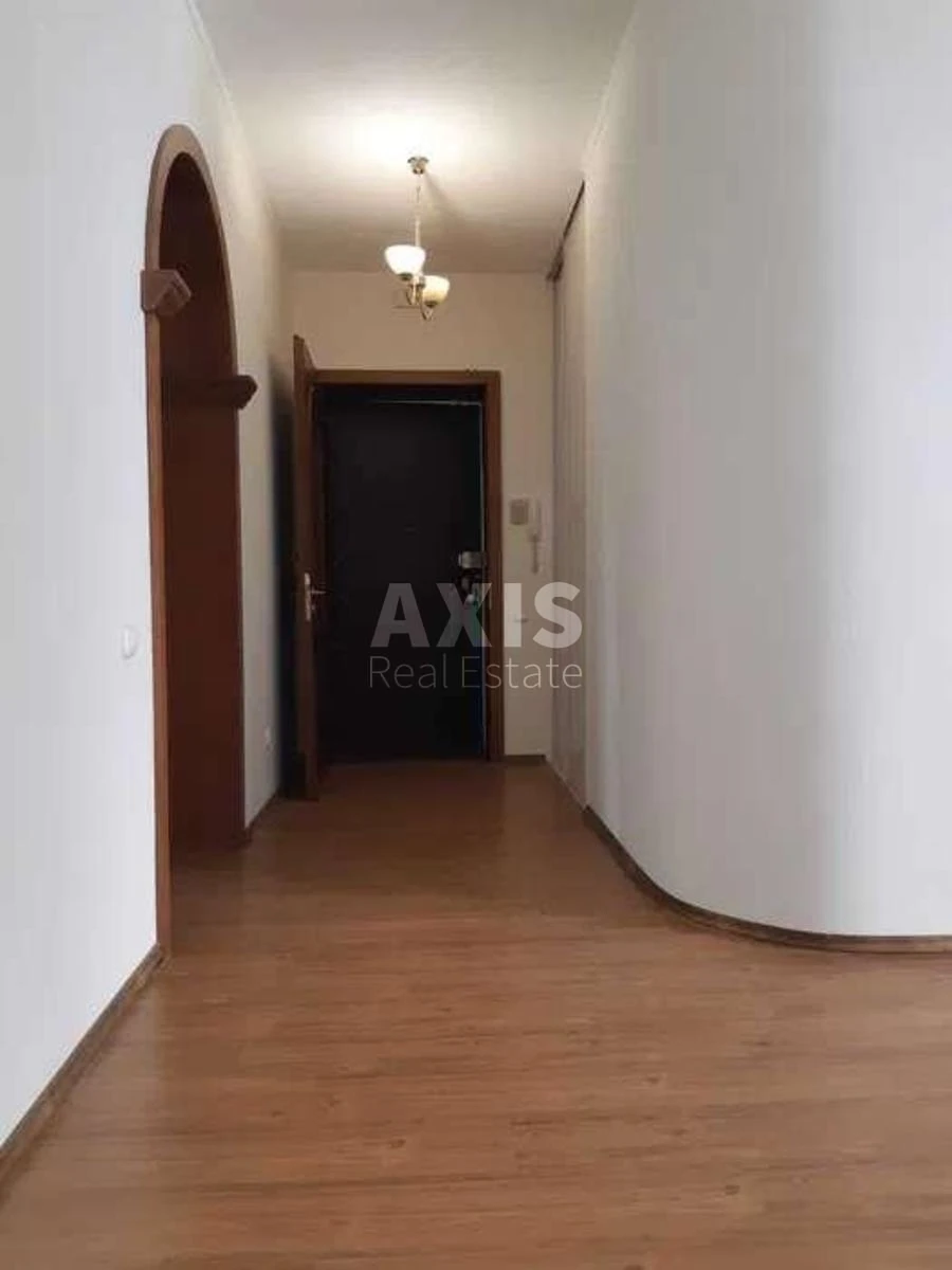 4к квартира пр-т Голосеевский 88329977