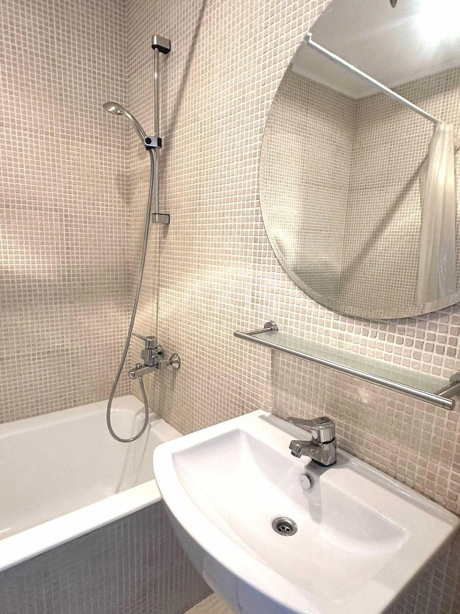 2к квартира ул. Предславинская 38709677