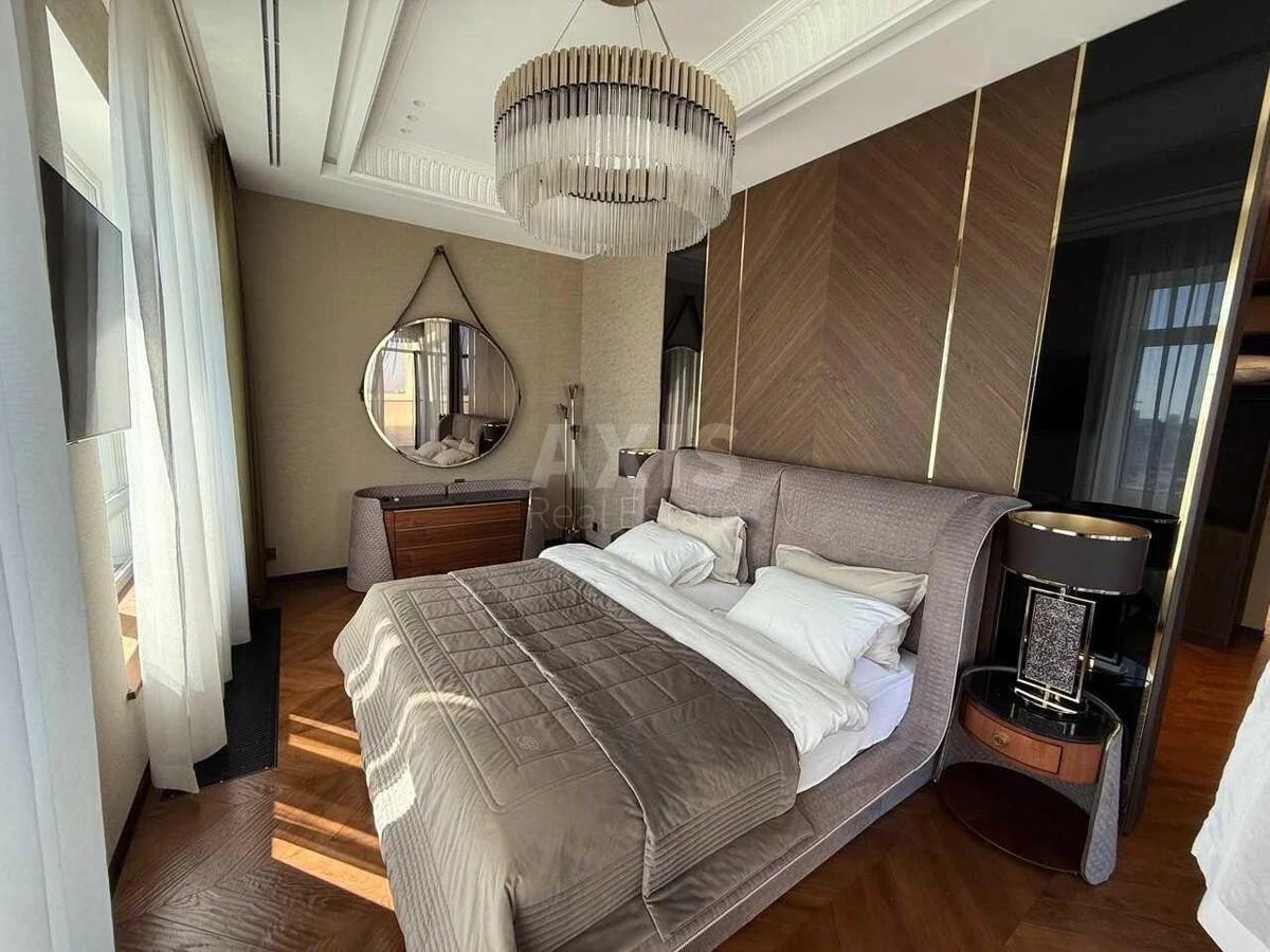 4k apartment vul. Zhyljans'ka 68608175