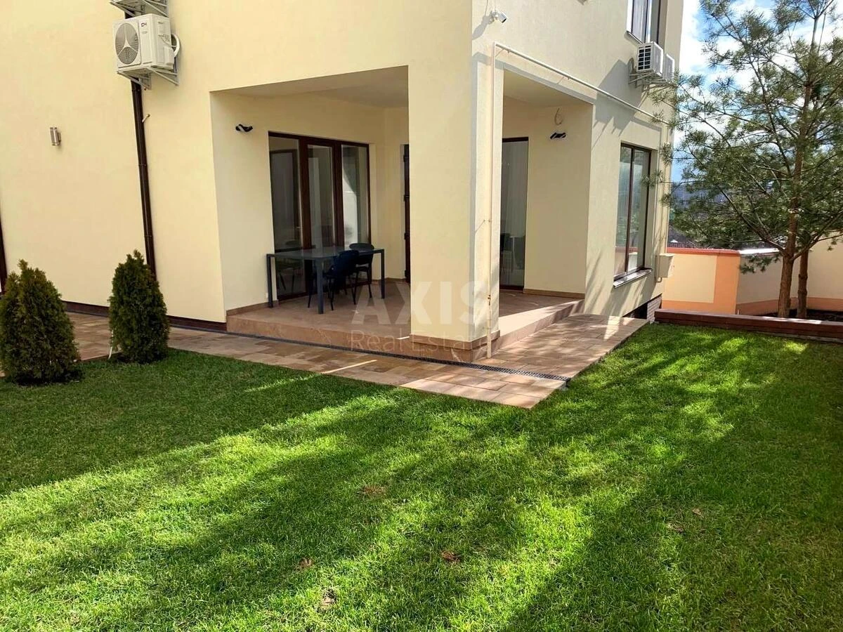 House bul. Mykoly Mikhnovskoho, 300m2, Kyiv city61039