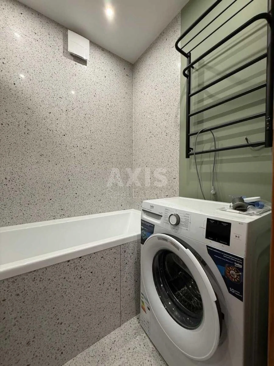 3k apartment vul. Pryrichna 196266713