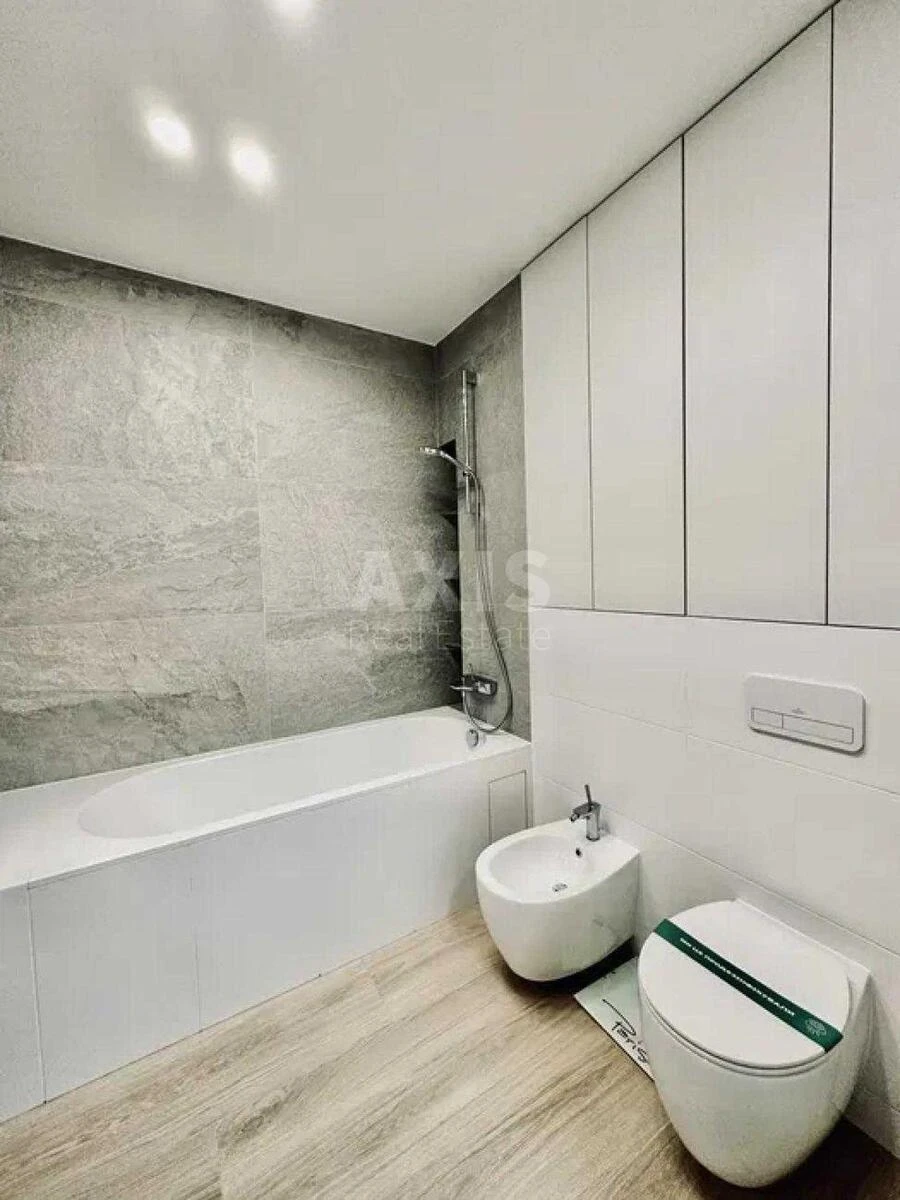 3k apartment vul. Saljutna 2Б6494012