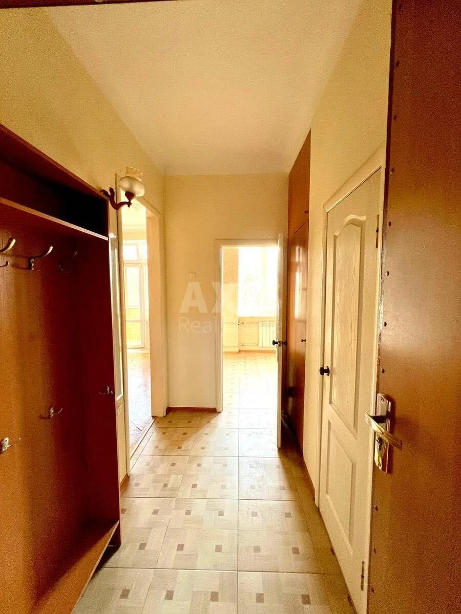 1k apartment prov. Lavrs'kyj 4712502