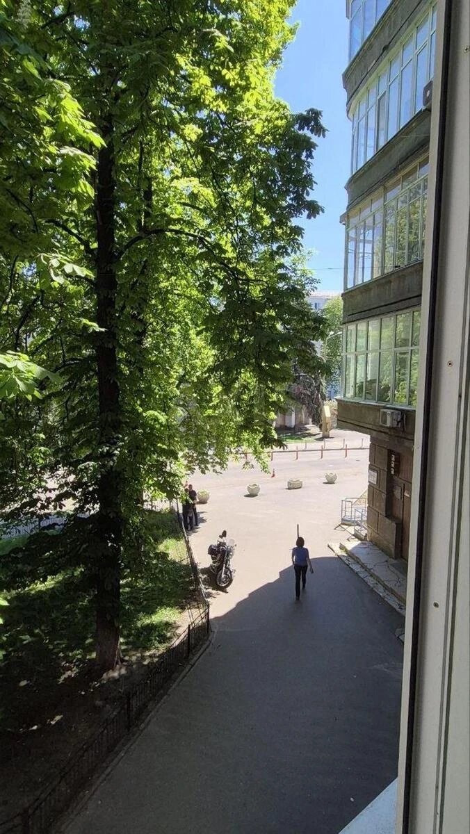 Office vul. Bogomol'cja Akademika 7/14, 141m26972712