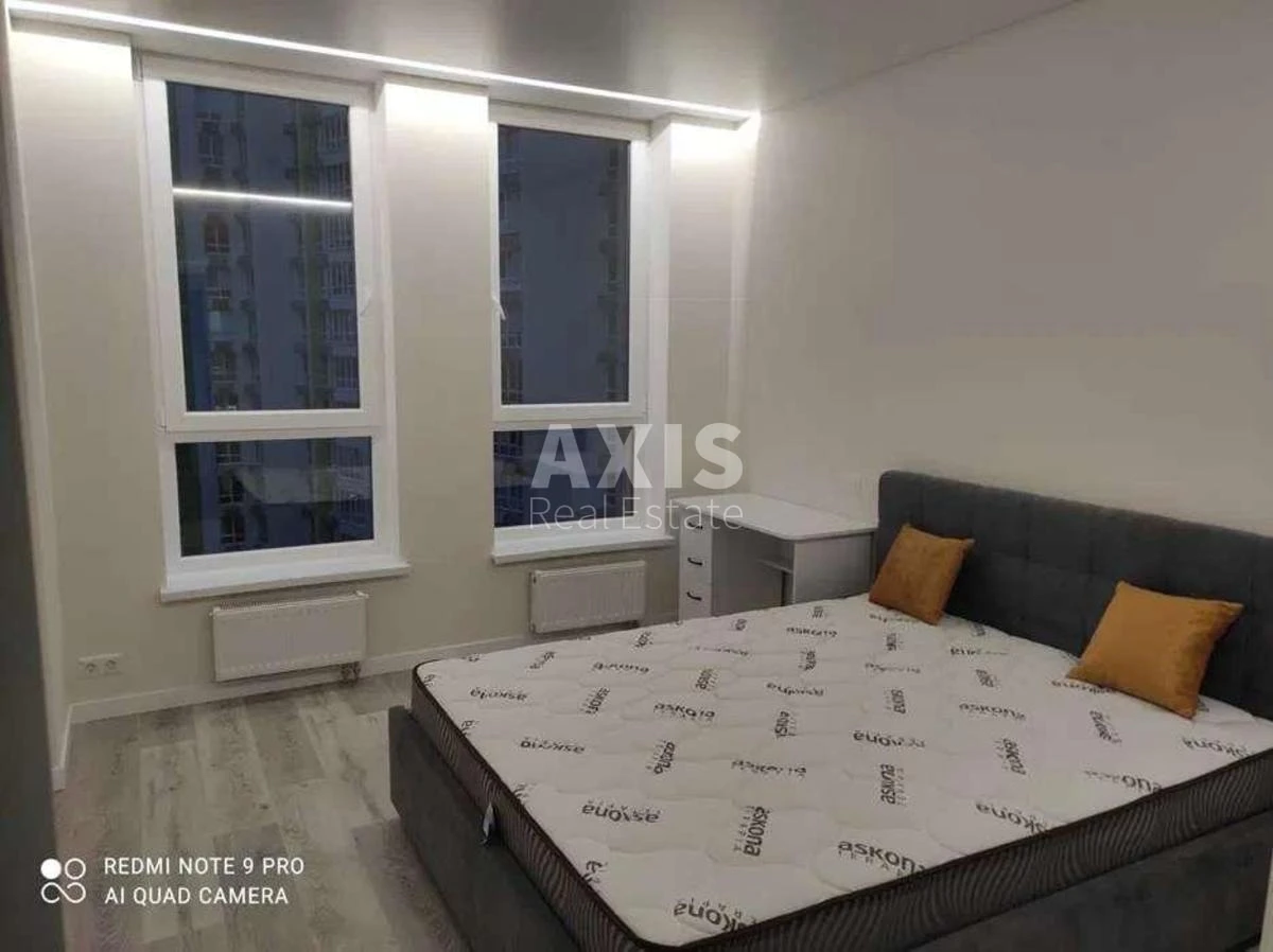 4k apartment pr-t Berestejskij 67235982