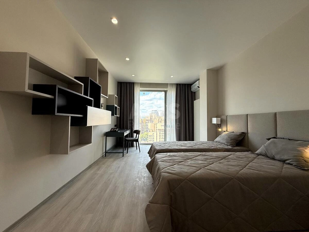 3k apartment vul. Antonovycha 118/9669043