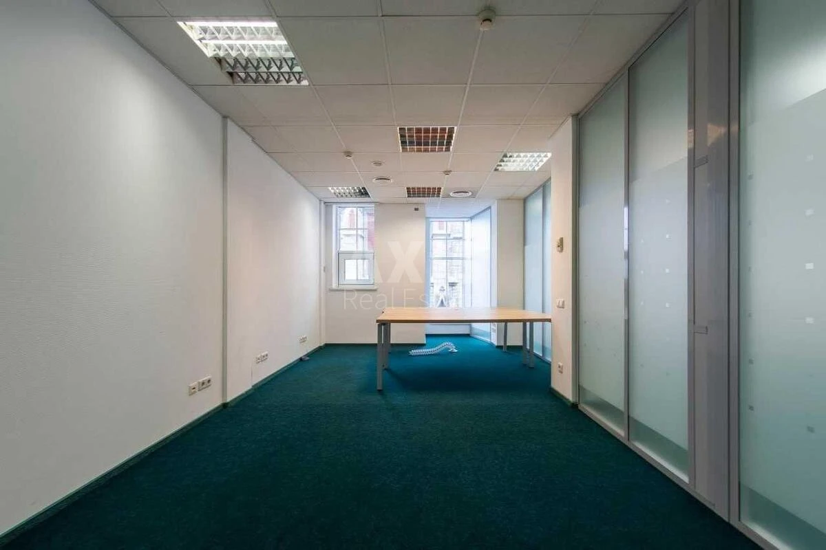 Office vul. Velyka Vasyl'kivs'ka 77А, 515m2670078