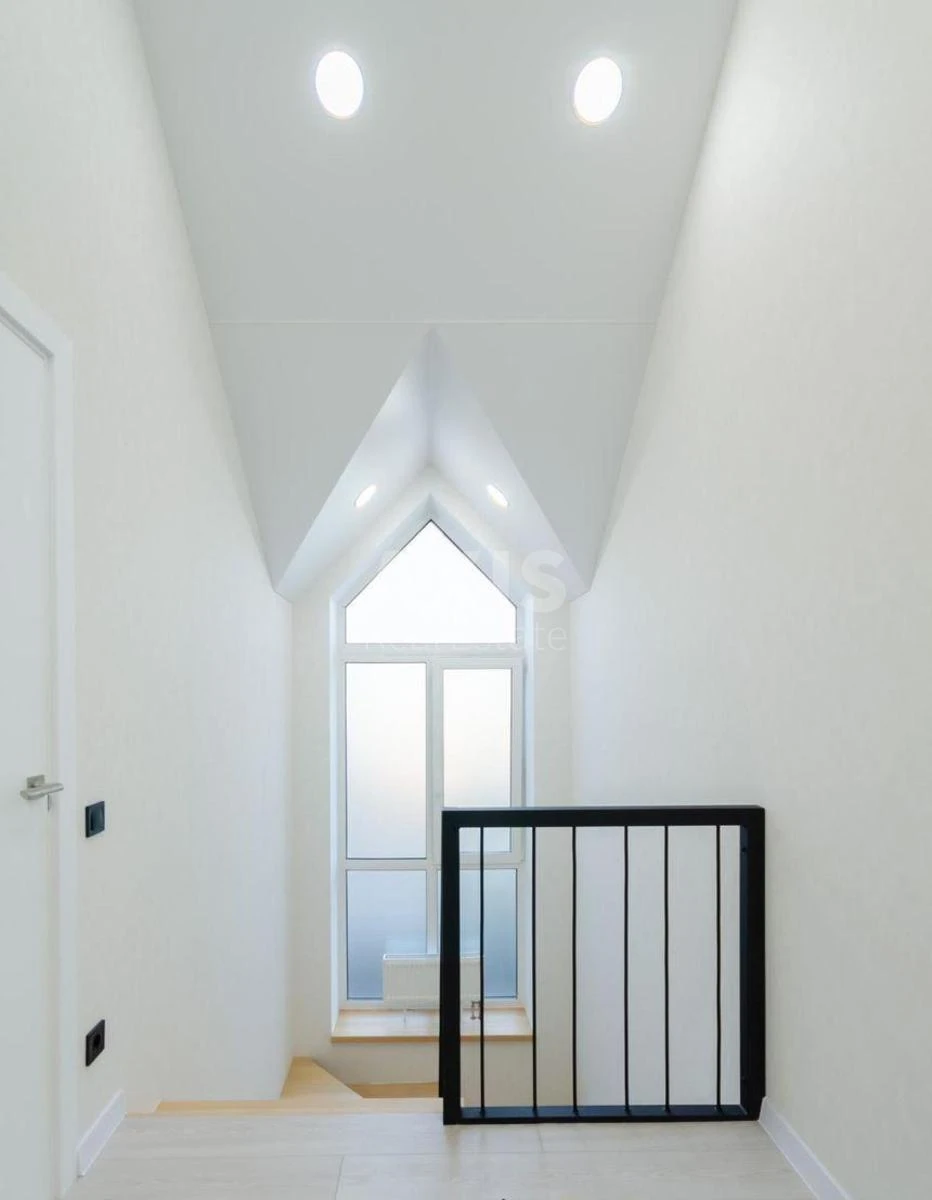 House vul. Bukinoi' Rai'sy, 110m2, Kyiv city437131