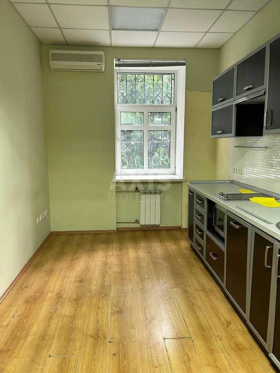 Trade object vul. Saksagans'kogo 111А, 697m2646755