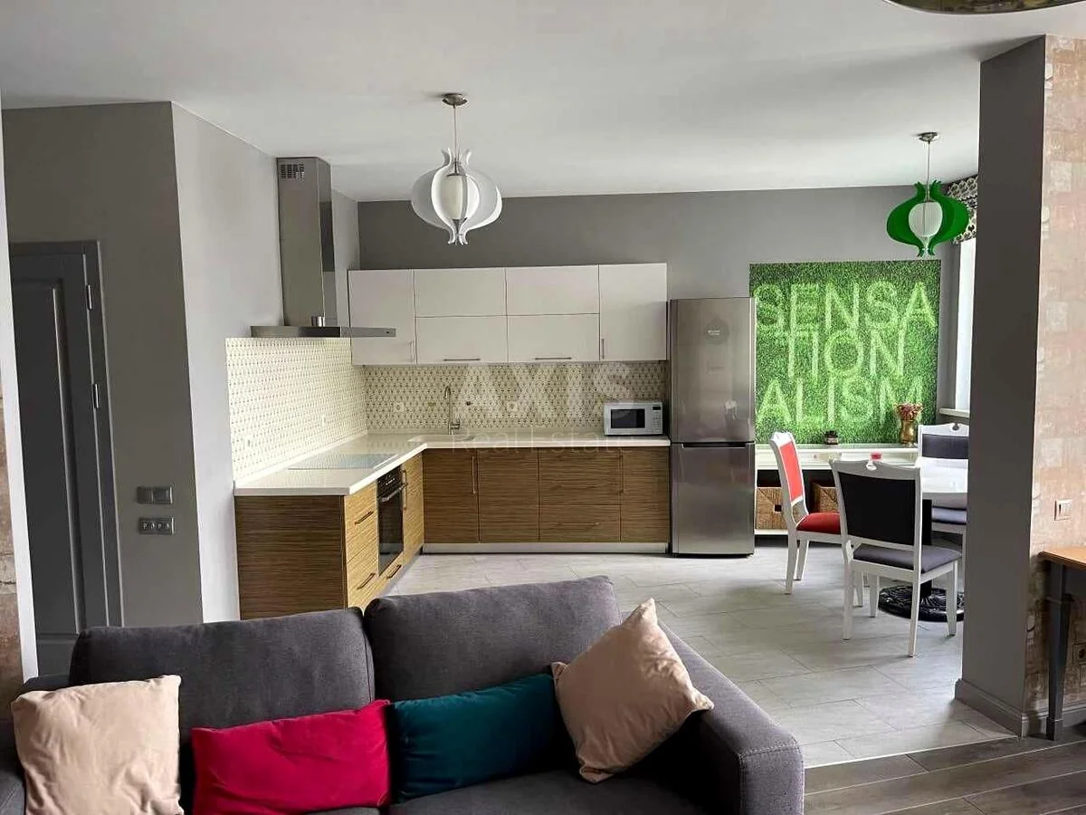 2к квартира пр-т Володимира Івасюка 2Д