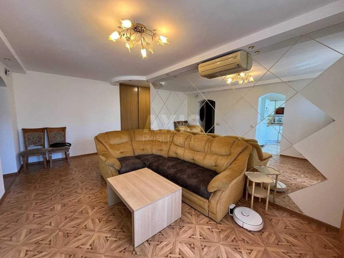4к квартира ул. Левко Лукьяненко 13А708393