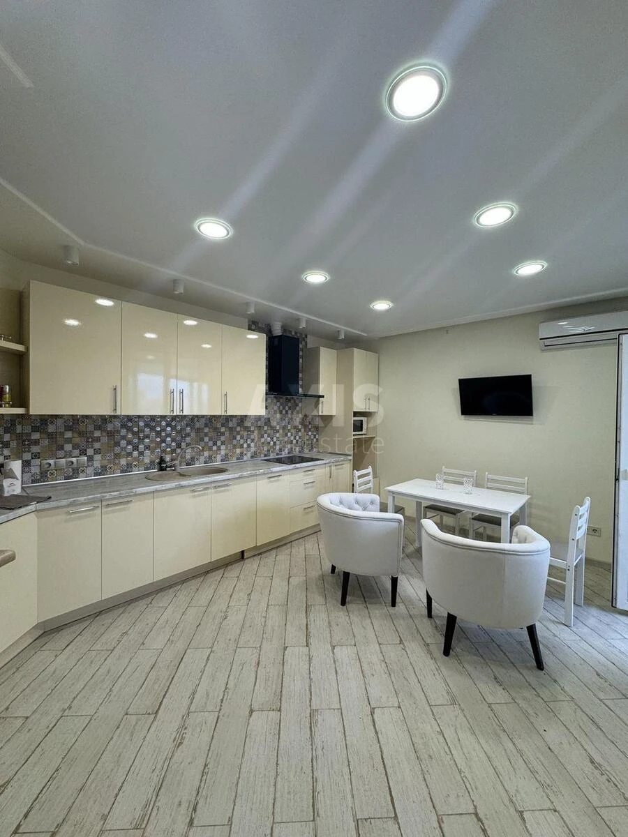 2k apartment vul. Peremyshlska 2В67522