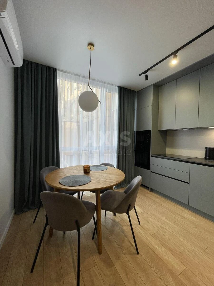 1k apartment vul. Saljutna 2Б656141