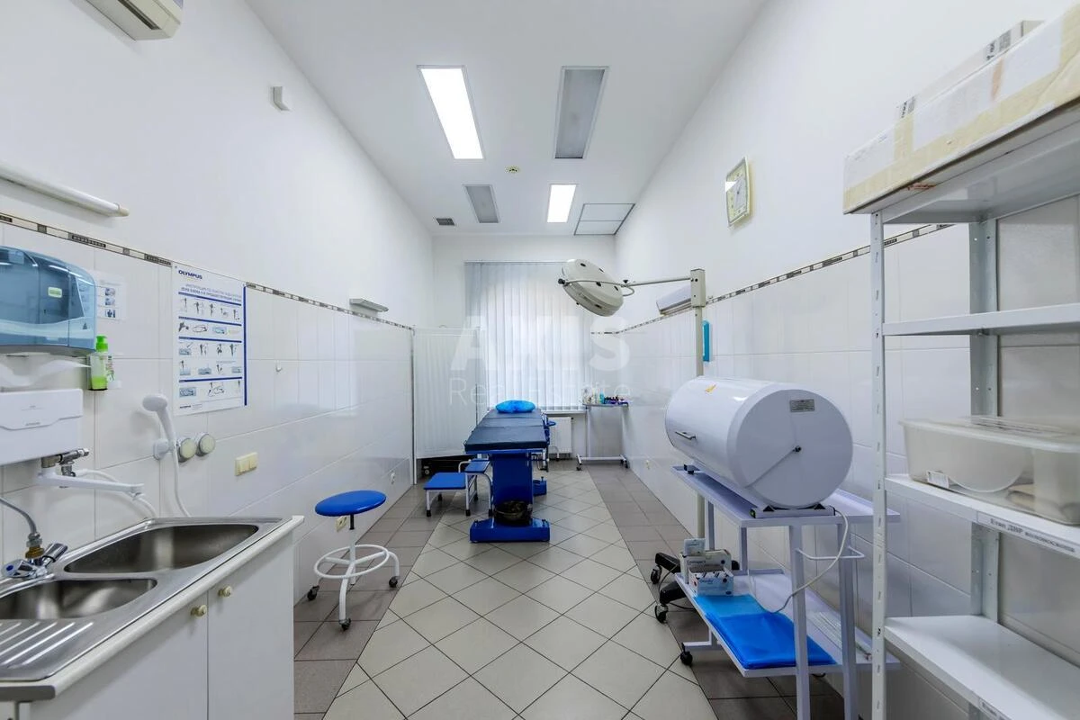 Service object vul. Syrec'ka 32, 358m2600307