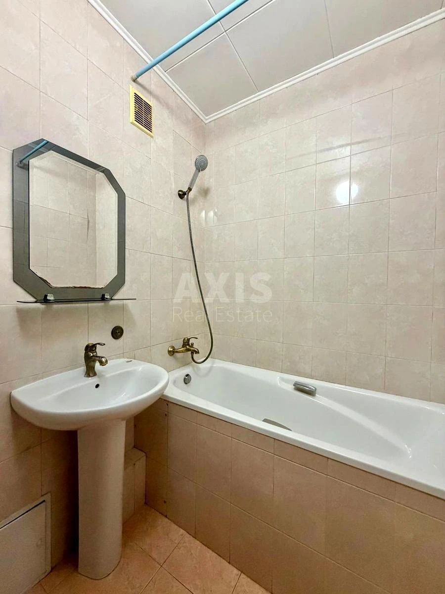 3k apartment vul. Staronavodnyc'ka 46663710