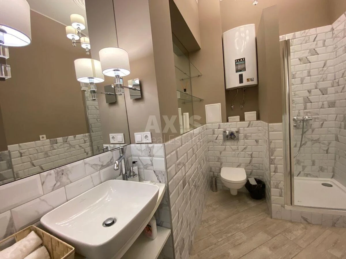 Офис ул. Антоновича 48, 80м27145714