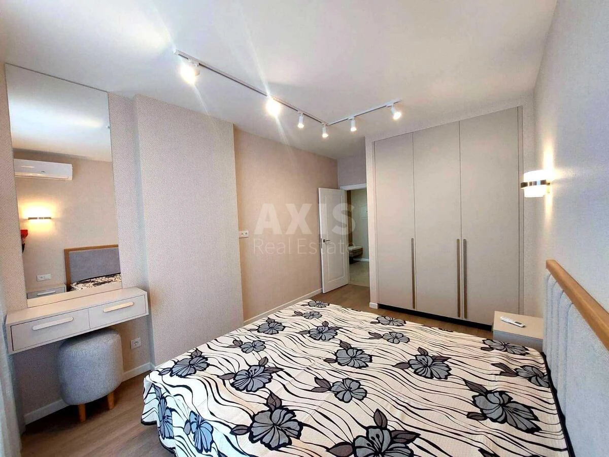 1k apartment vul. Rodyny Kristeriv 14Б715153