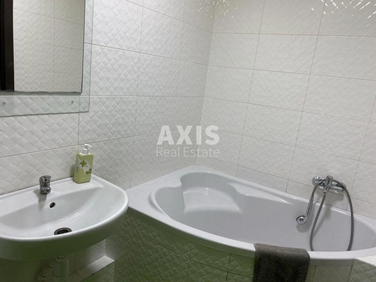1k apartment pr-t Chervonoyi Kalyny 4702818