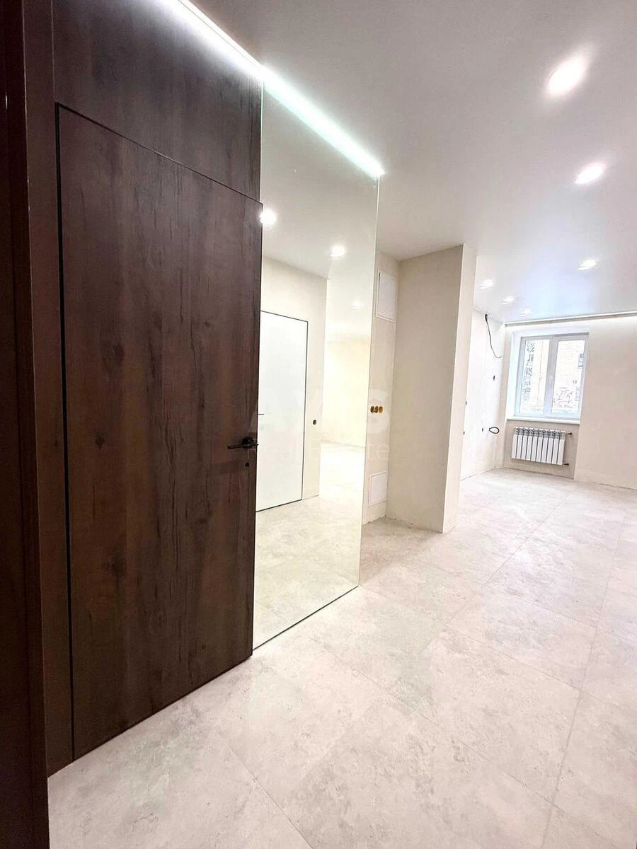 2k apartment vul. Volodymyrs'ka 76Б656223