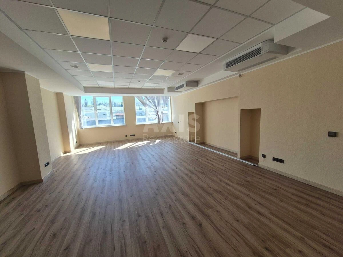 Office vul. Velyka Vasyl'kivs'ka 57/3, 623m2672331