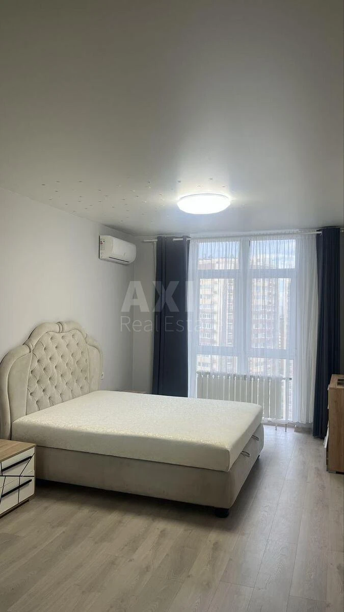 2k apartment vul. Mykil's'ko-Slobids'ka 10690133