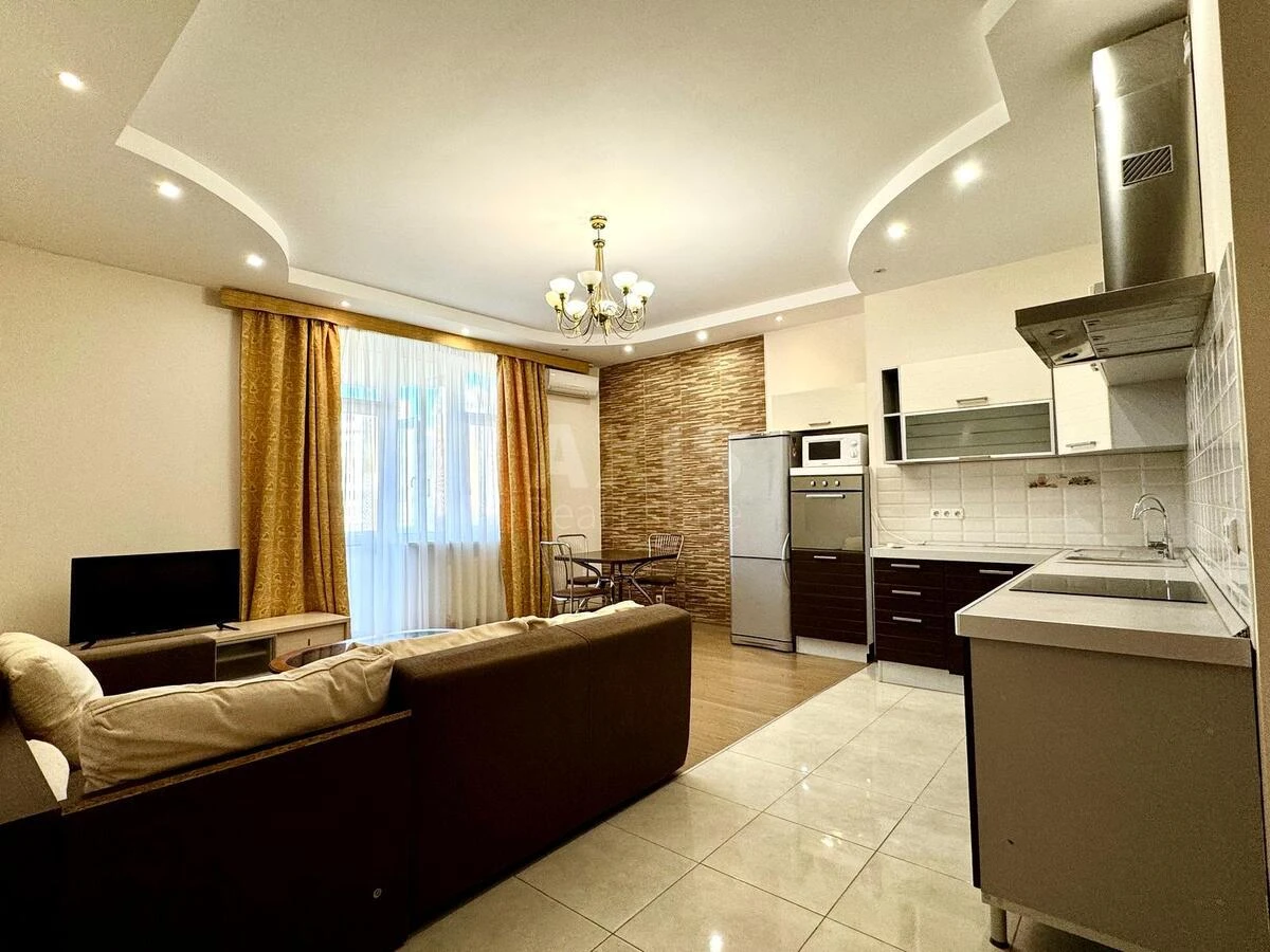 3k apartment vul. Staronavodnyc'ka 6Б660401