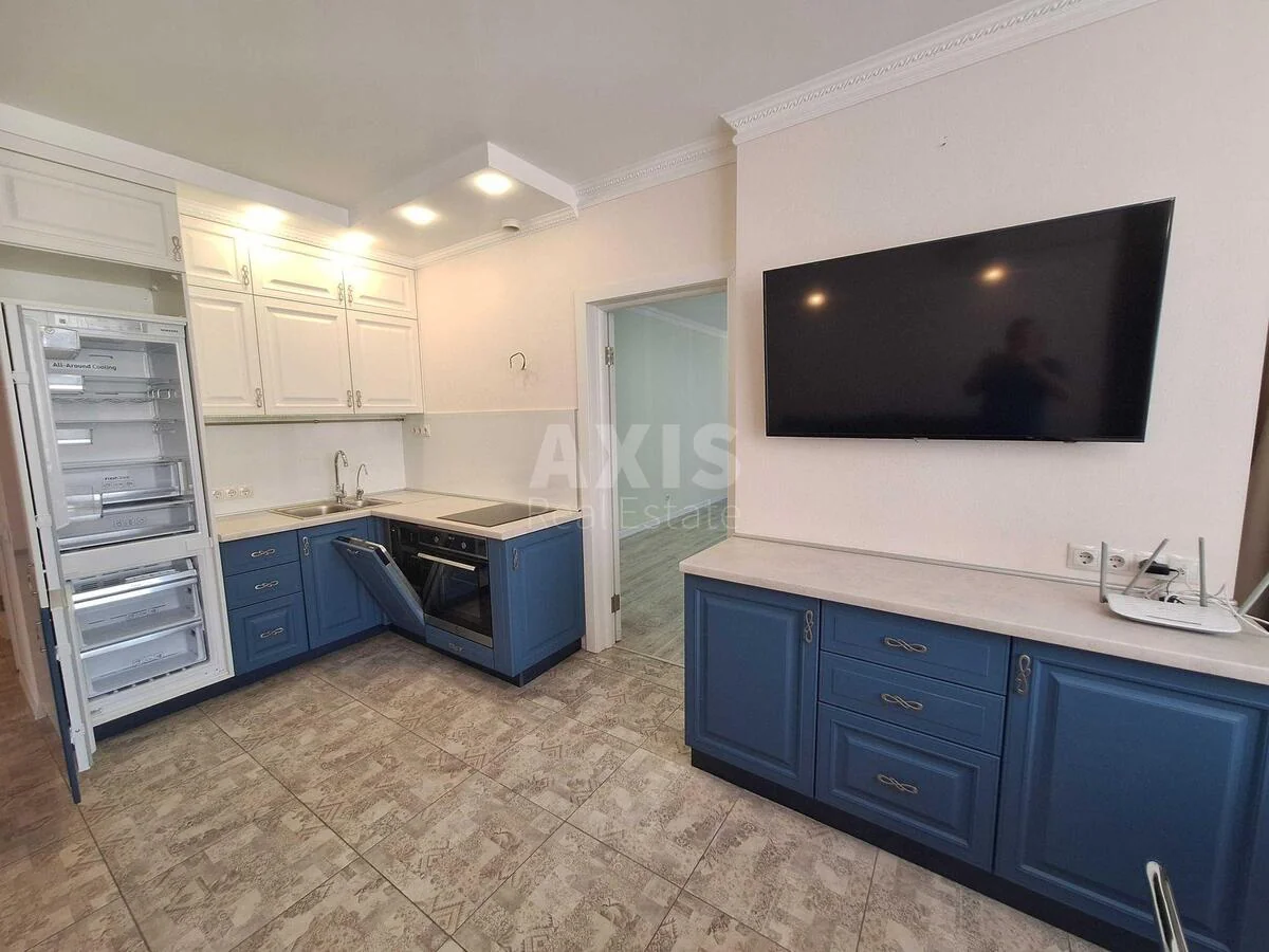 4k apartment vul. Myhajla Maksymovycha 3Д