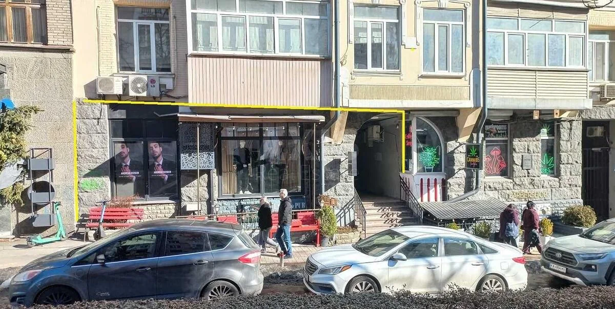 Объект торговли ул. Антоновича 3, 85м2