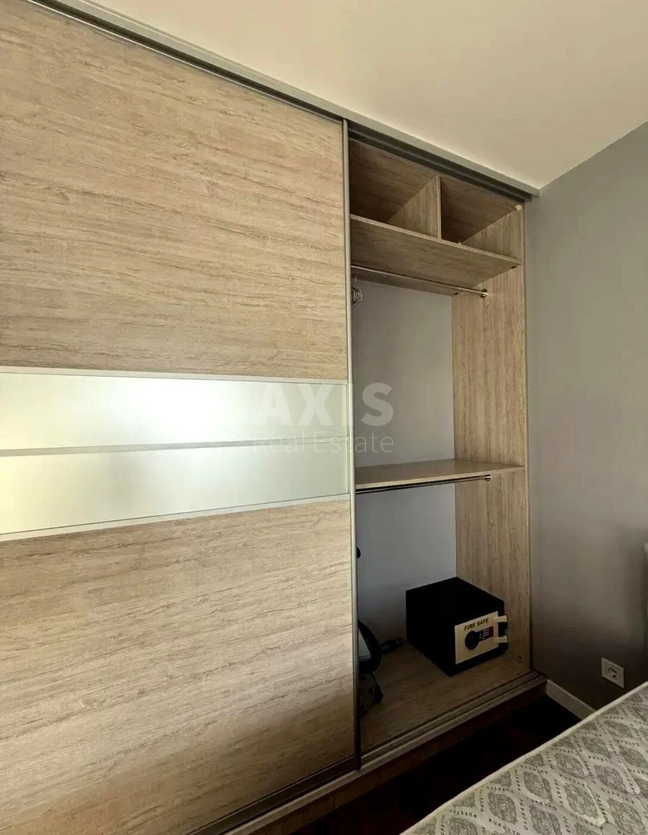 1k apartment vul. Malevycha Kazymyra 89644646