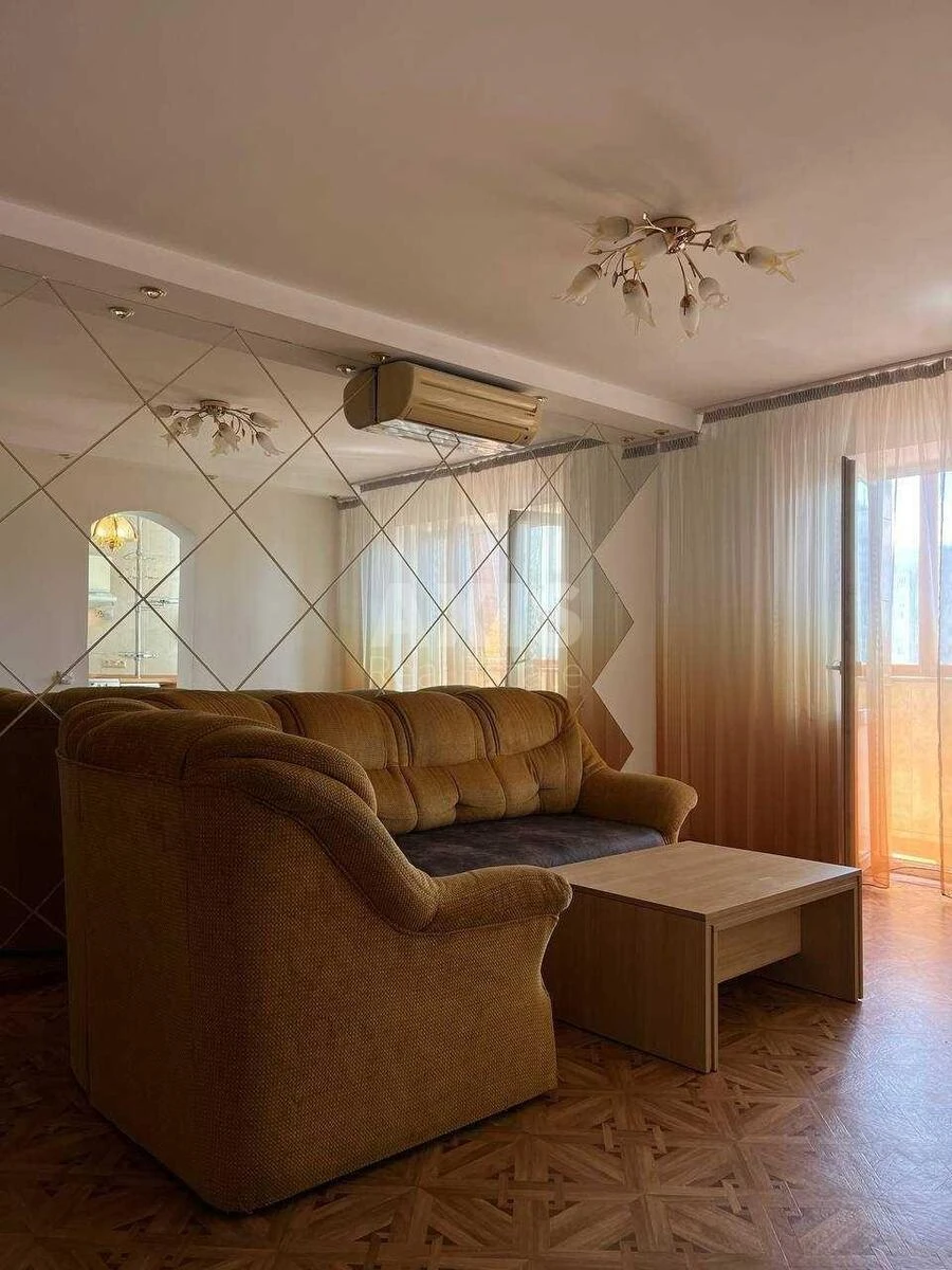 4k apartment vul. Levka Lukyanenka 13А708391