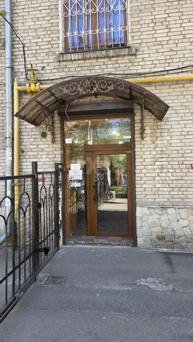 Объект торговли ул. Василия Тютюнника 58/1, 78м2