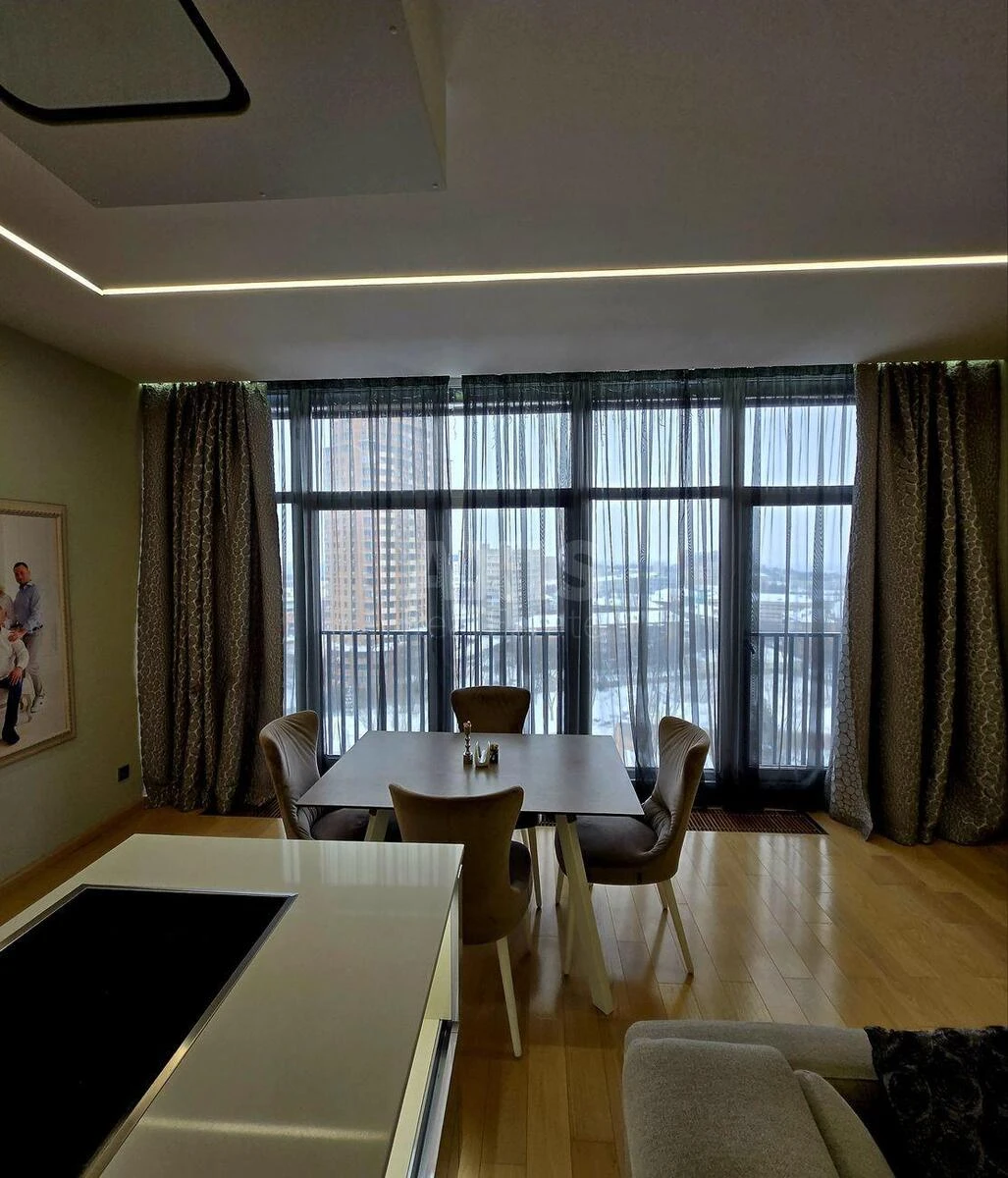 2k apartment vul. Jevgena Konoval'cja 44А645231