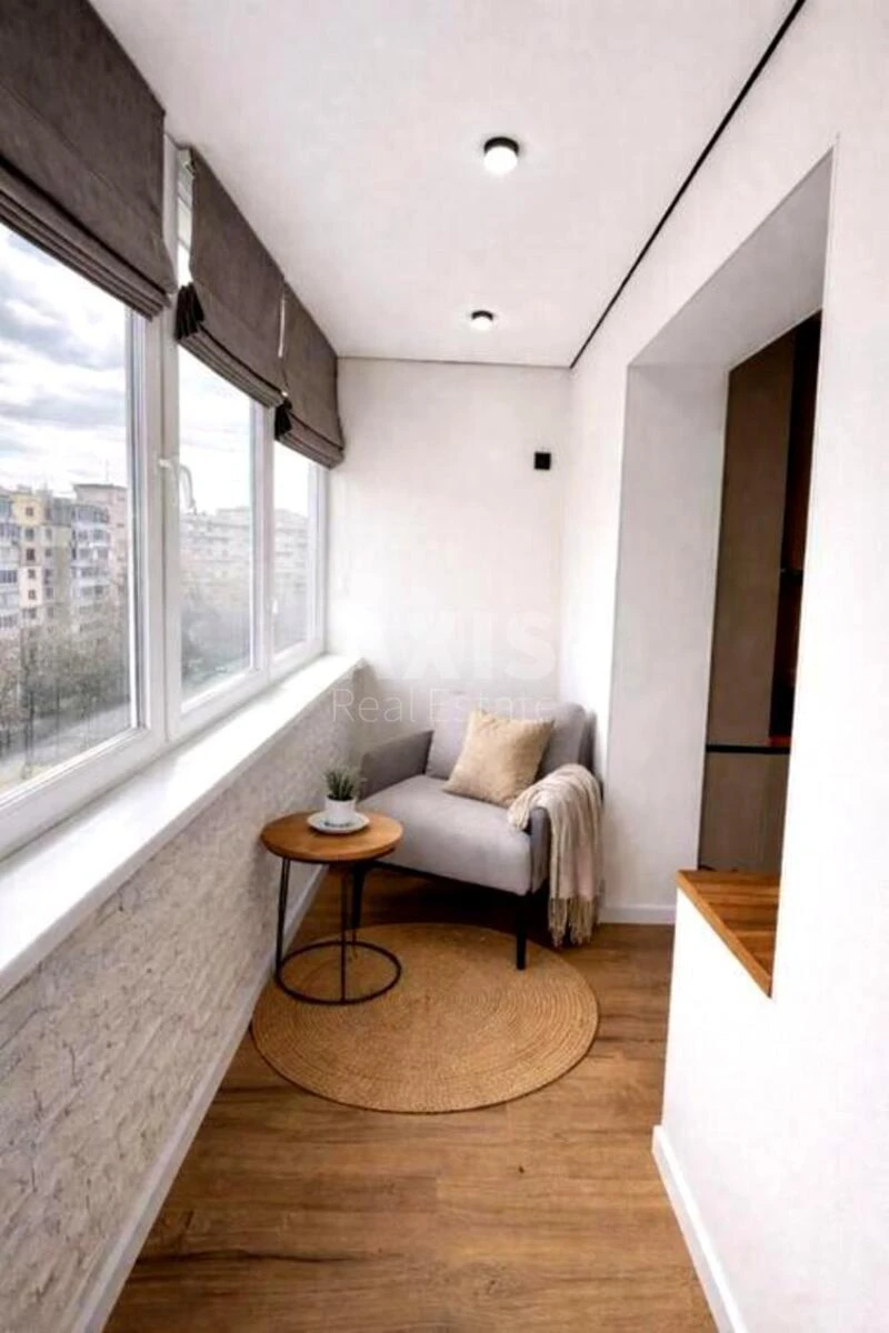 1k apartment pr-t Berestejskij 19664744