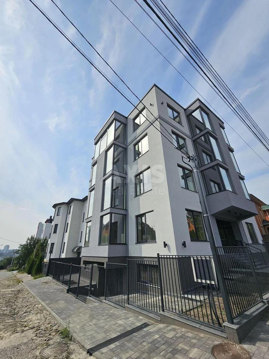 Office vul. Tovarna 1, 988m2668040