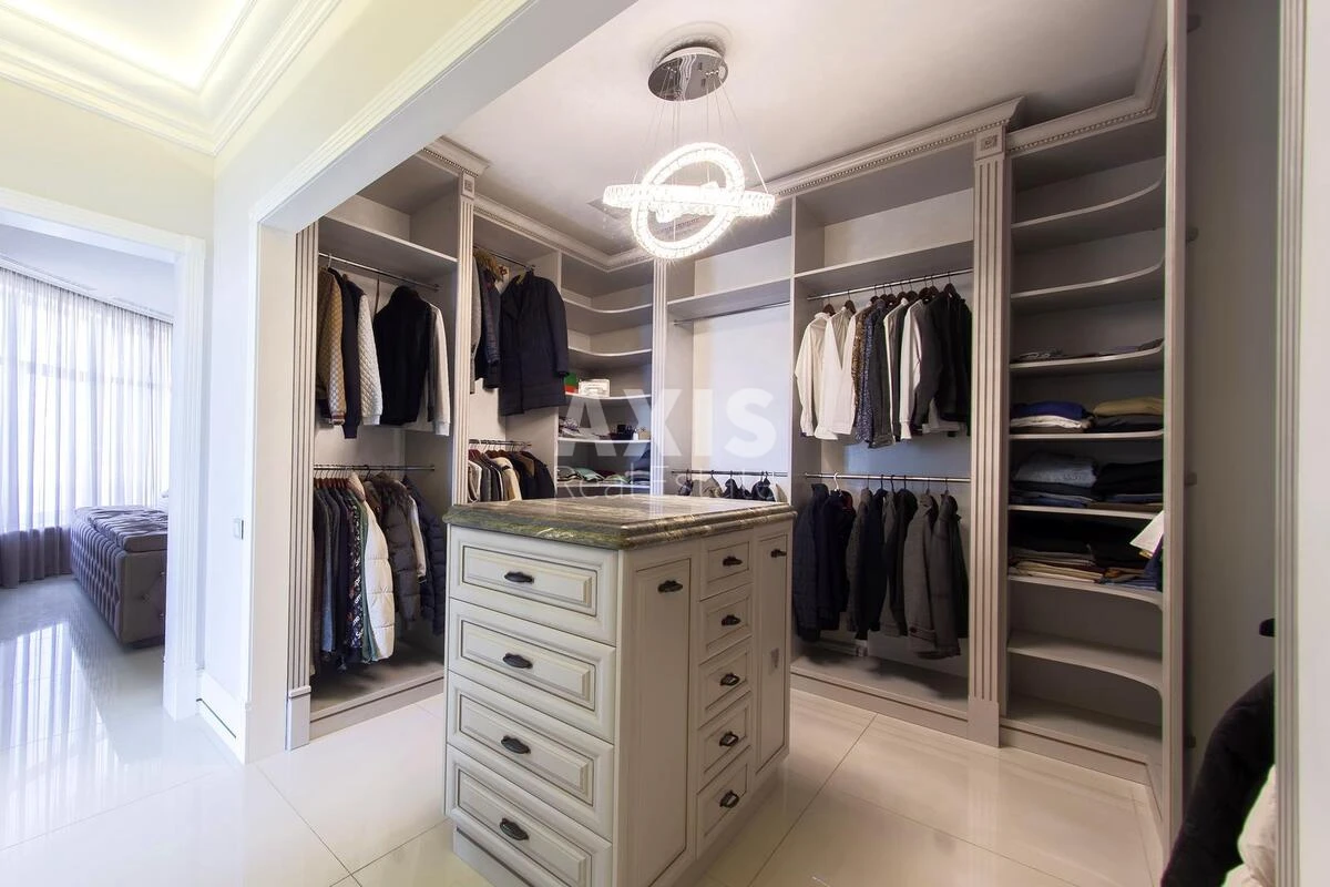 3k apartment uzv. Klovs'kyj 7658185