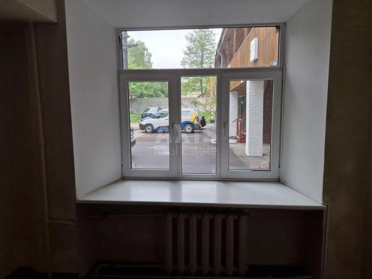 Office vul. Skovorody Grygorija 5А, 140m26872015