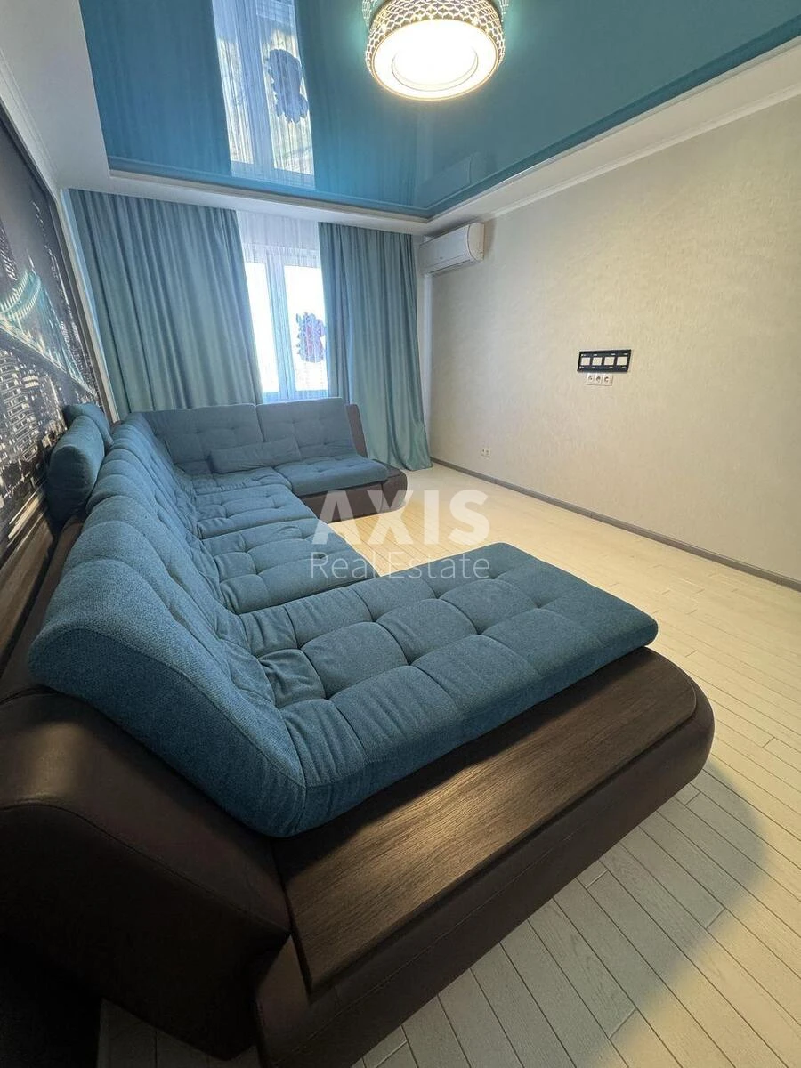 3k apartment vul. Urlivs'ka 38/23550444