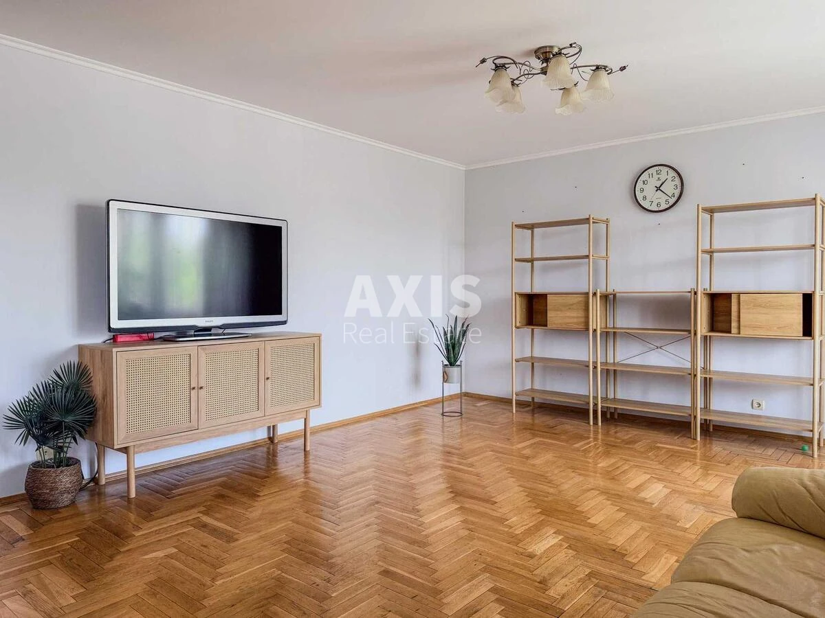 5k apartment vul. Turivs'ka 52/58572685