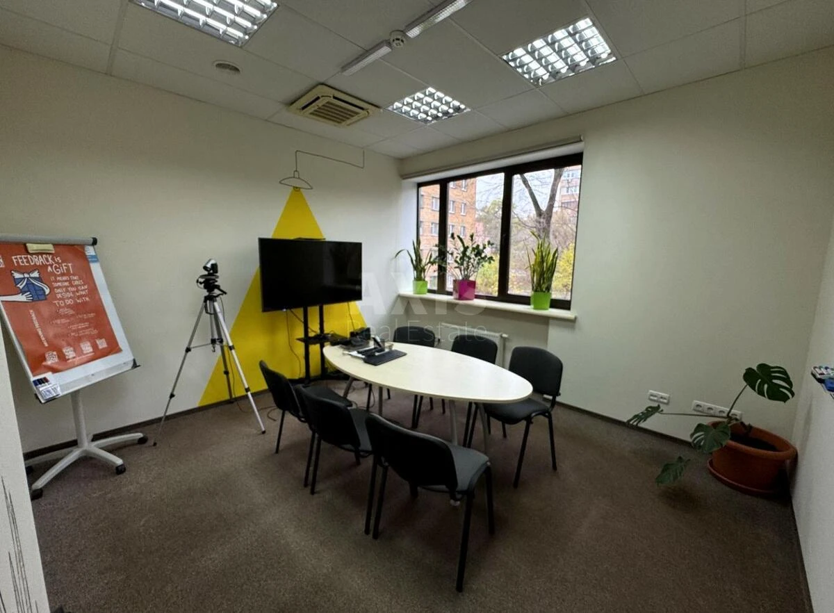 Office vul. Krasylivs'ka 11, 334m27050113