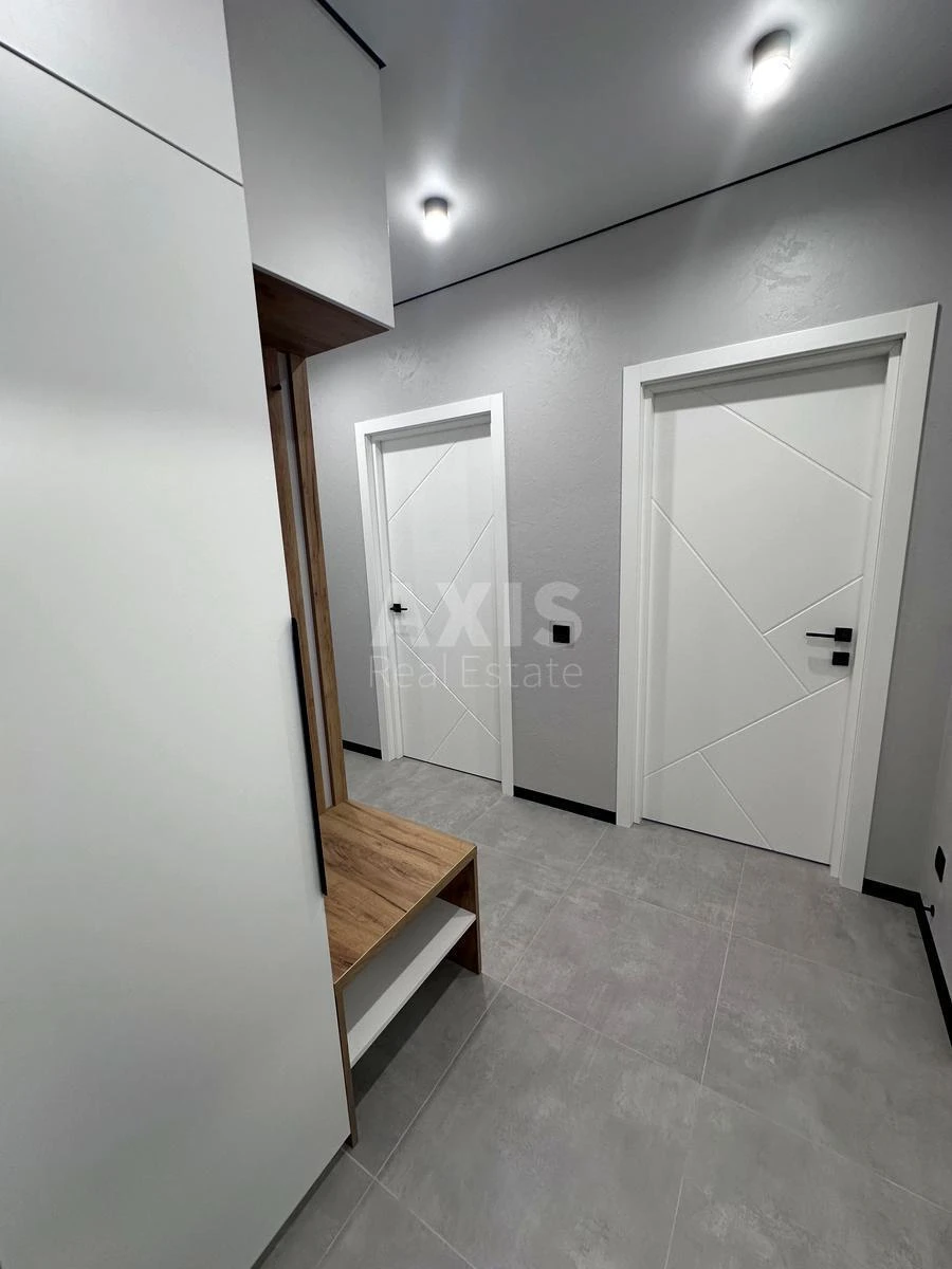 3к квартира ул. Михаила Максимовича 246738414