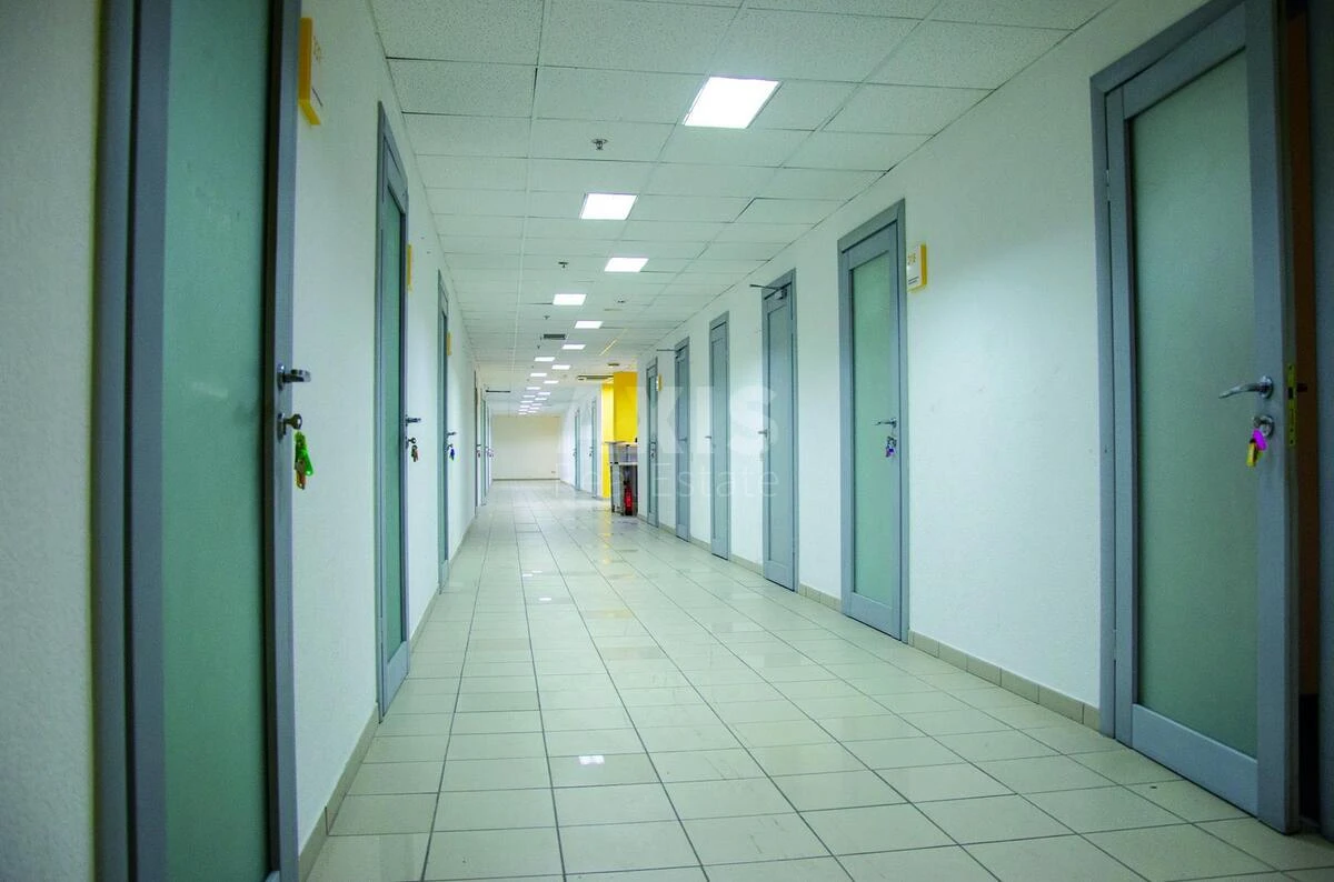 Office vul. Geroi'v Kosmosu 4, 1775m2677974